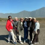 Menjelajahi Keindahan Alam Trend Warna Baju Yang Bagus Difoto Di Alam Terbuka Untuk Tampilan Memukau